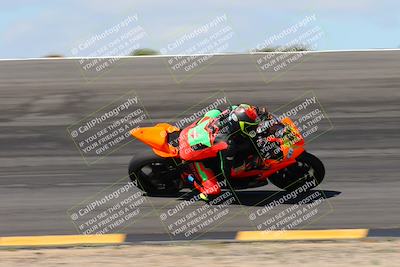 media/Apr-05-2024-Apex Assassins-CVMA Friday Practice (Fri) [[ee2ef04f2b]]/3-Racer 2/Session 3 (Bowl Speed Pans)/